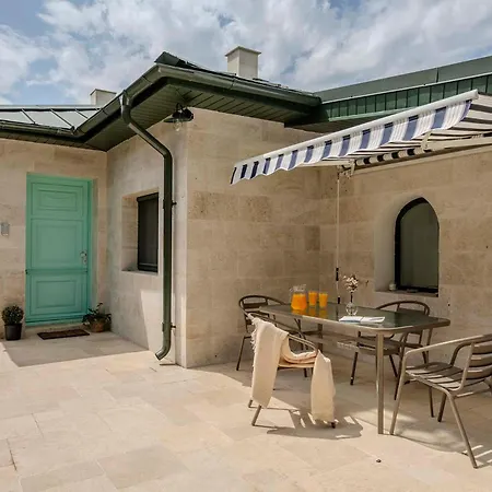 Stylish Close To The Sea Semesterbostad